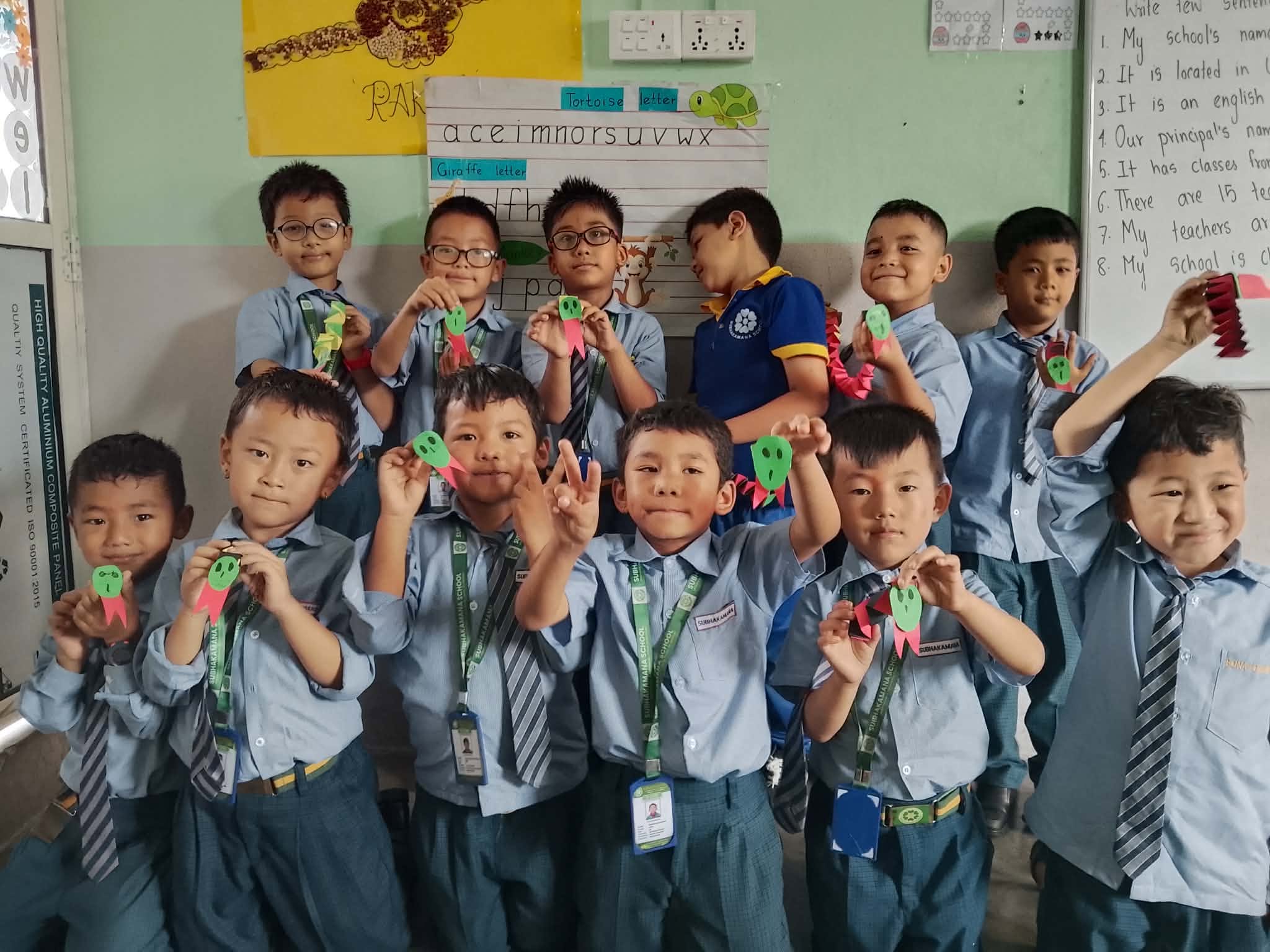 Students of Subhakamana School together on campus